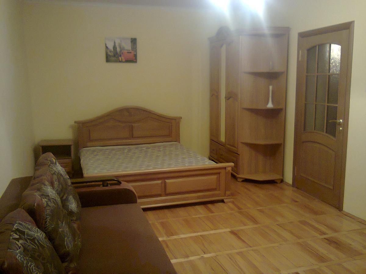 Apartment With Balcony Lviv Exteriör bild